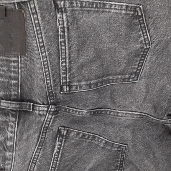 Everlane The Denim Short Black Distressed Shorts - Picture 7 of 9